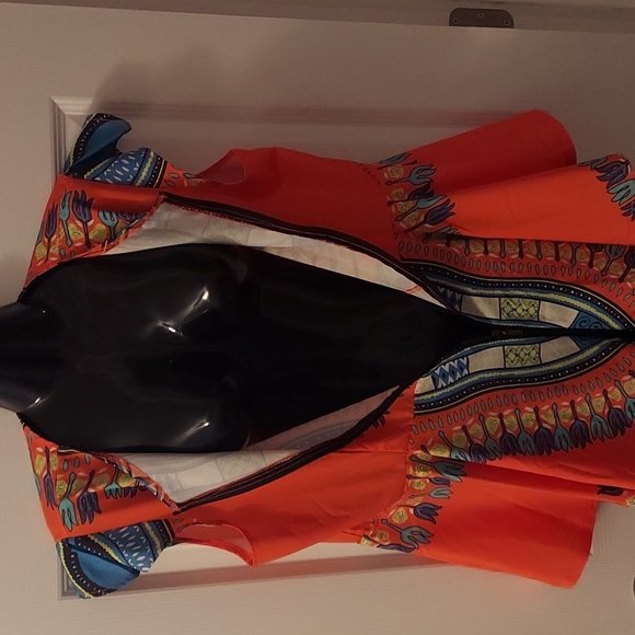 Colorful print blouse - Picture 2 of 4